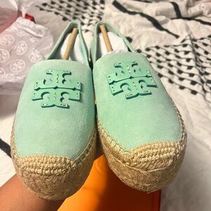 New , Color SoftAqua